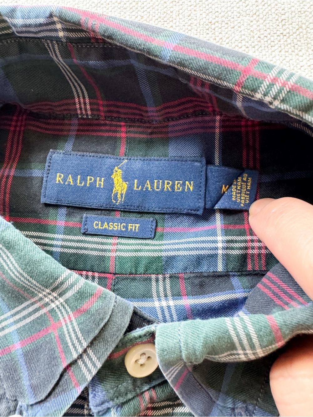 Polo Ralph Lauren Men's size M long sleeve Classic Button-Down Plaid Shirt - Picture 4 of 13